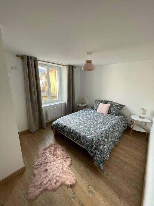 Appartement Idealement Situe Sur La Voie Verte